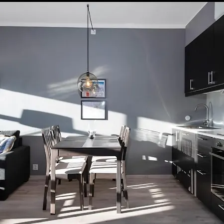 Leilighet Modern With Amazing Location *